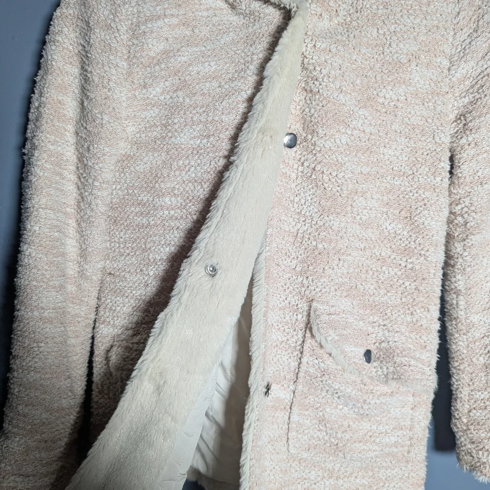 Dex Women's Cream Teddy Jacket with Hood - Picture 5 of 9